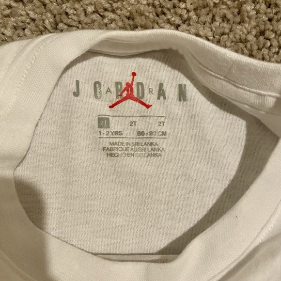 Air Jordan T Shirt Size 2T White Black Flight Jumpman Nike Boy 2T - Picture 4 of 4